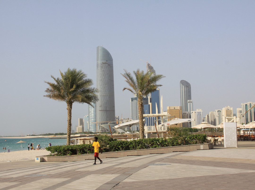 滨海大道-阿布扎比必去景点