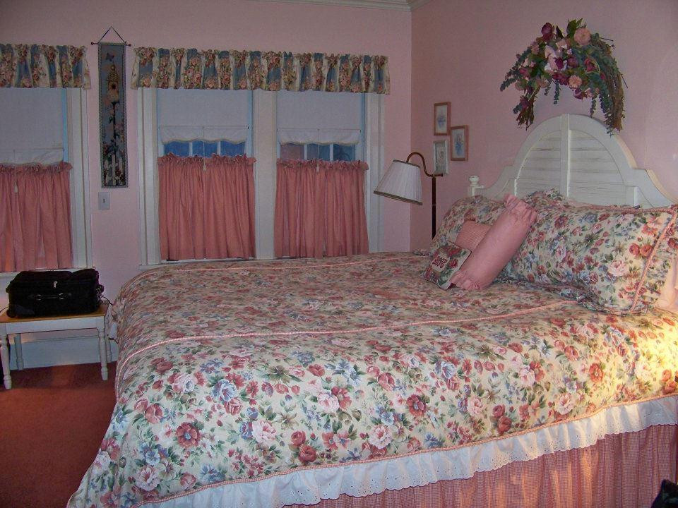 The Mountain Laurel Inn主图