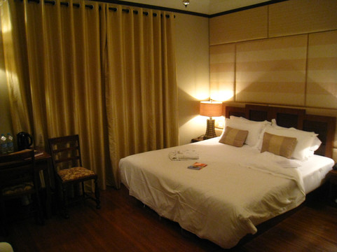 五重奏旅店主图