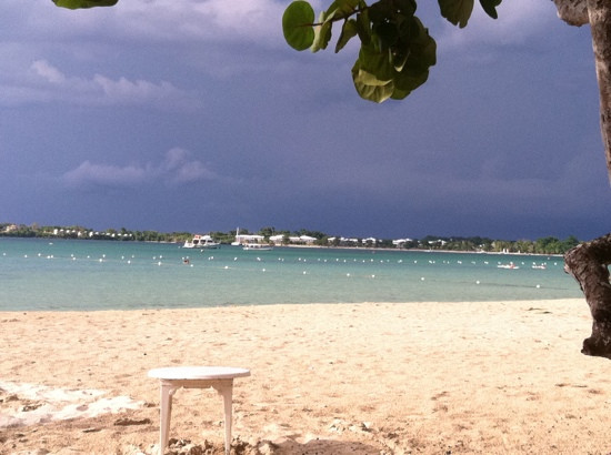 Bloody Bay-内格里尔必去景点