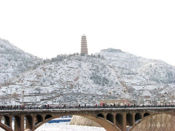 宝塔山-延安市必去景点