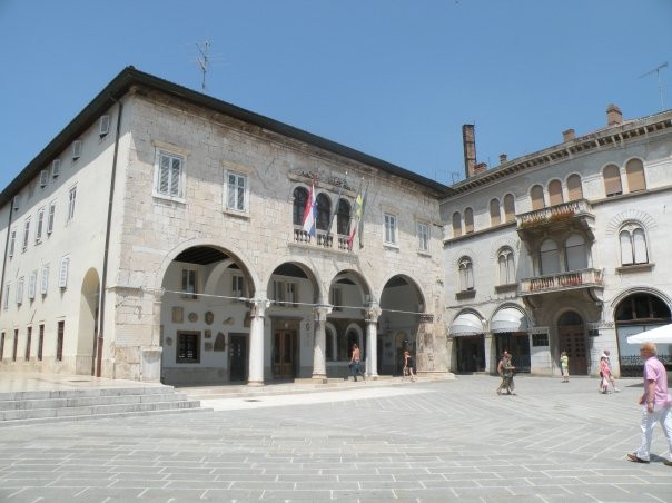 The Town Hall (City Palace)-普拉必去景点