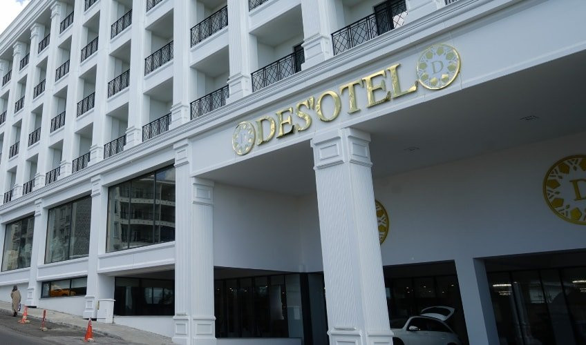 Des Otel主图