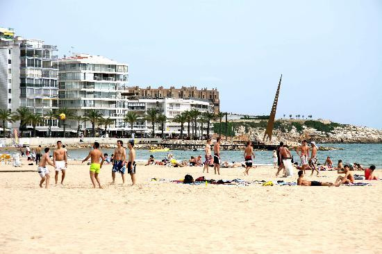 Llevant Beach景点图片