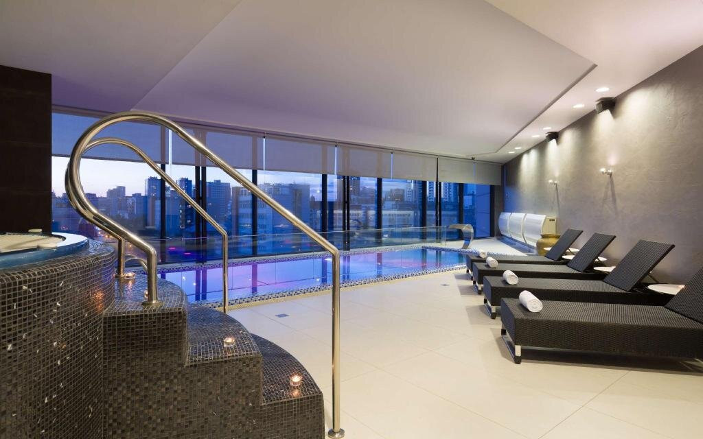 新西伯利亚希尔顿酒店主图