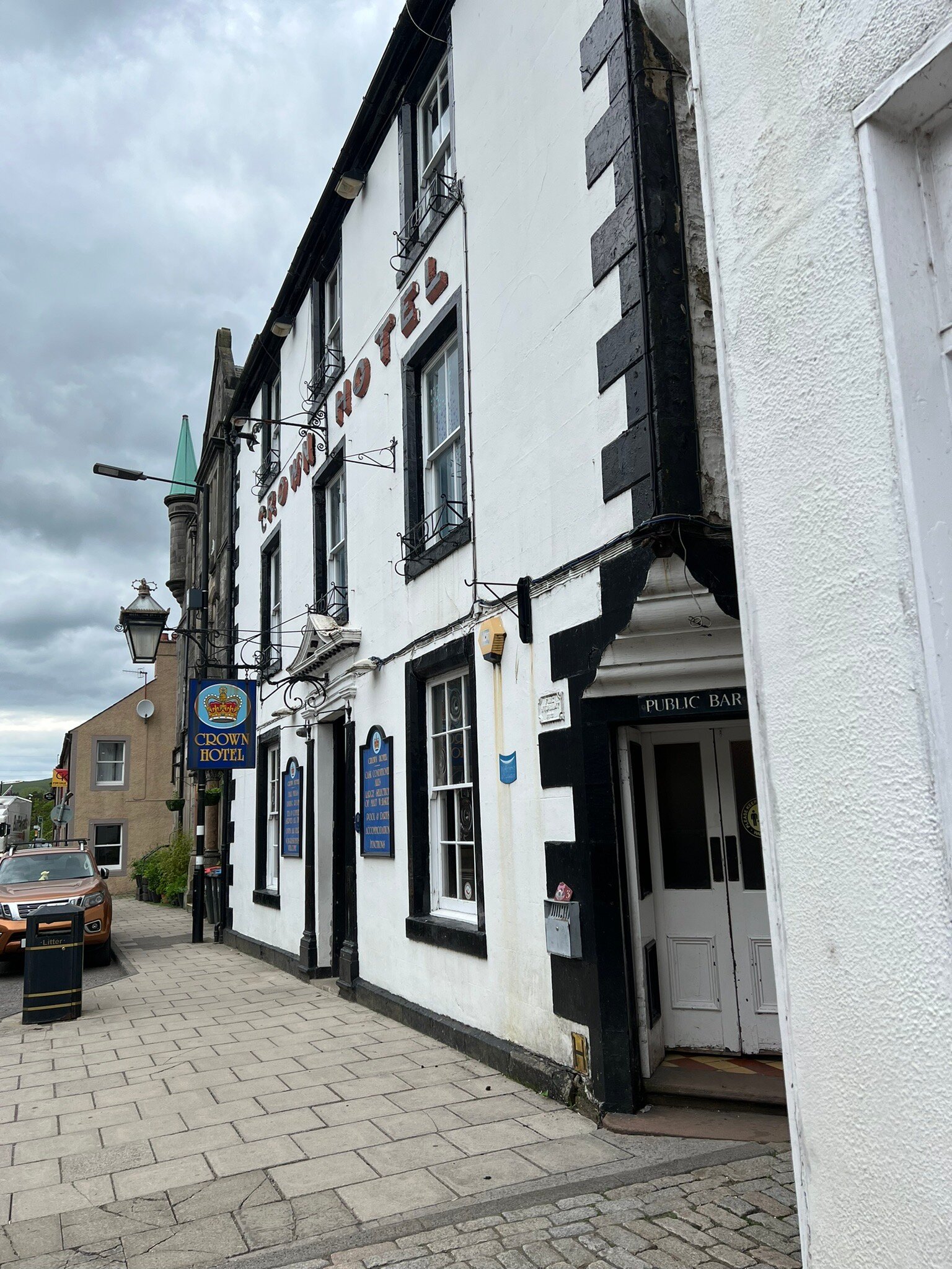 Crown Hotel, Langholm-官方