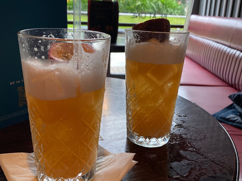 Be At One Leeds Millennium Square-利兹必去景点