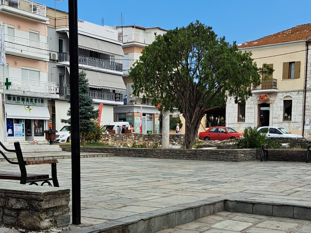 Memorial Square-Thassos Town (Limenas)必去景点