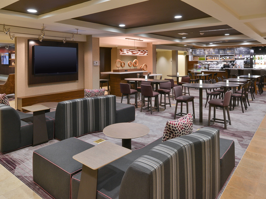 Courtyard by Marriott Charlotte Matthews主图