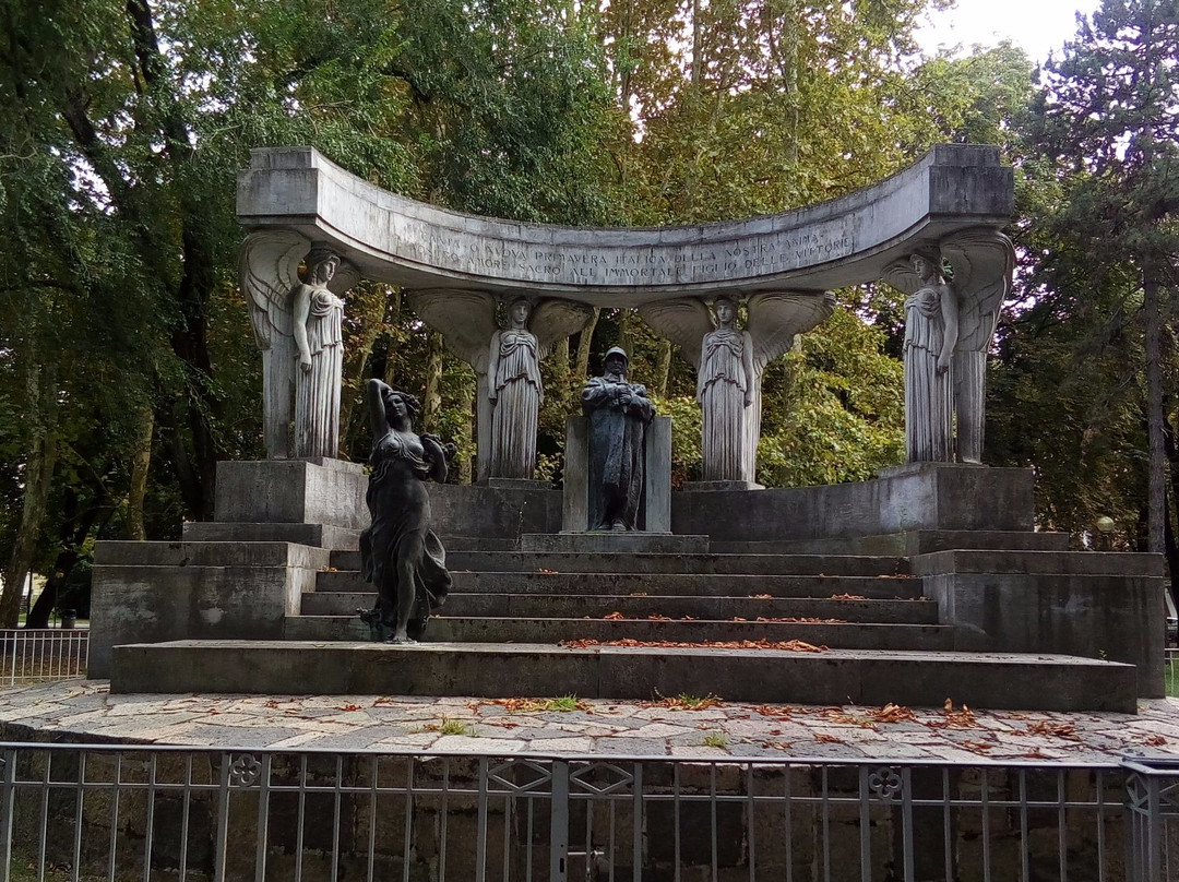 Monumento ai Caduti景点图片