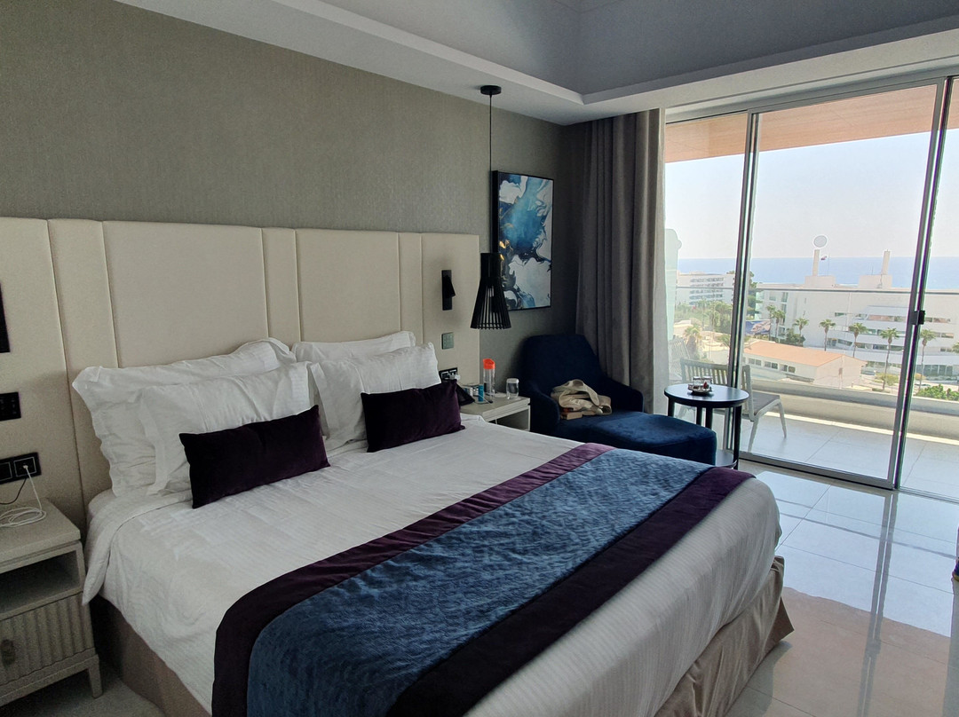 Amanti - MadeForTwo Hotels主图