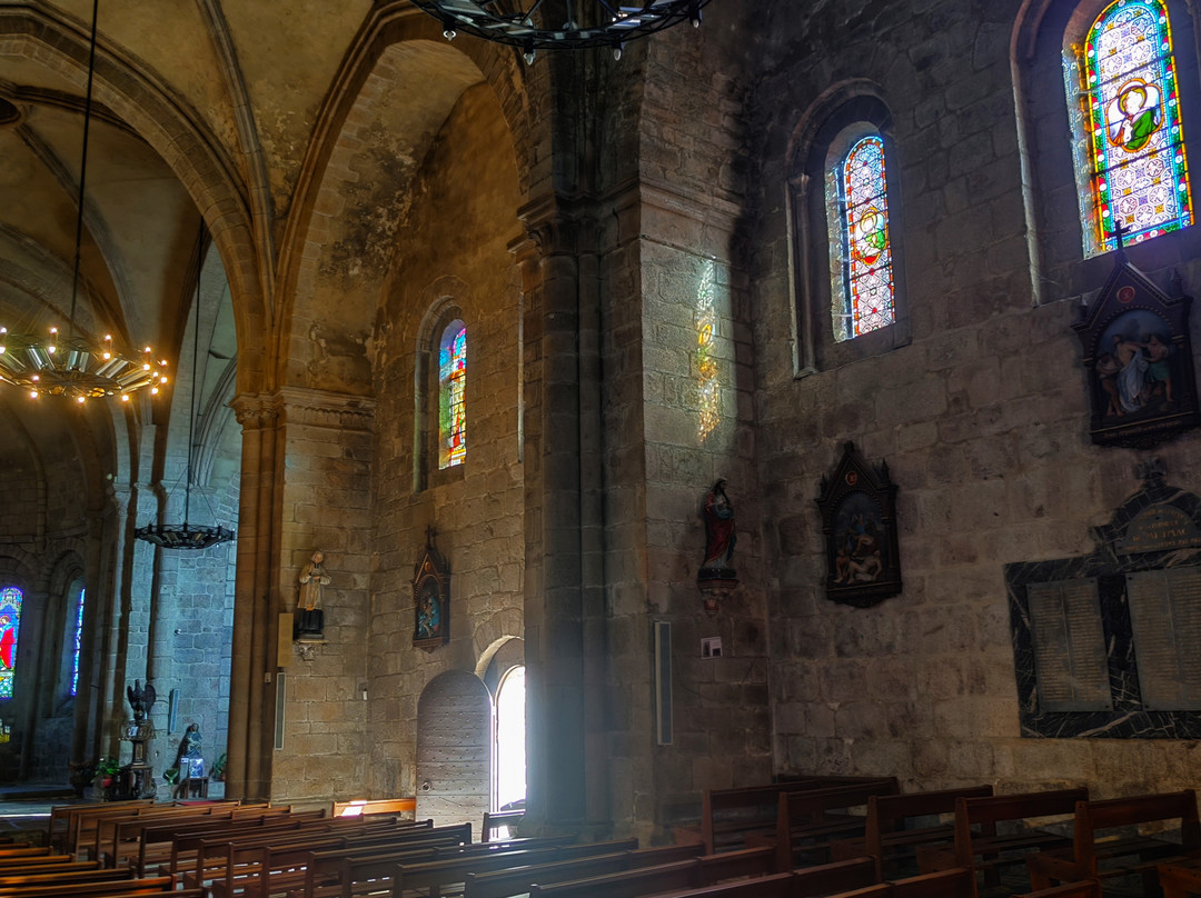 Abbatiale de Saint Léger景点图片