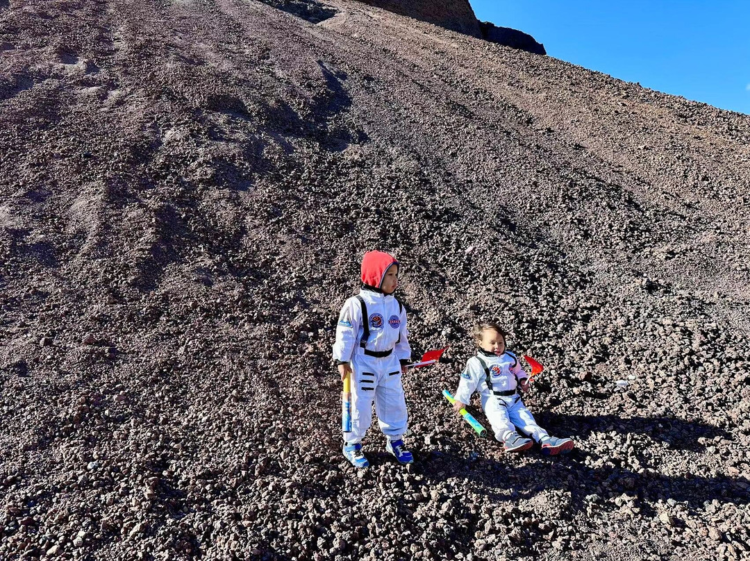 察哈尔火山地质公园-乌兰察布市必去景点