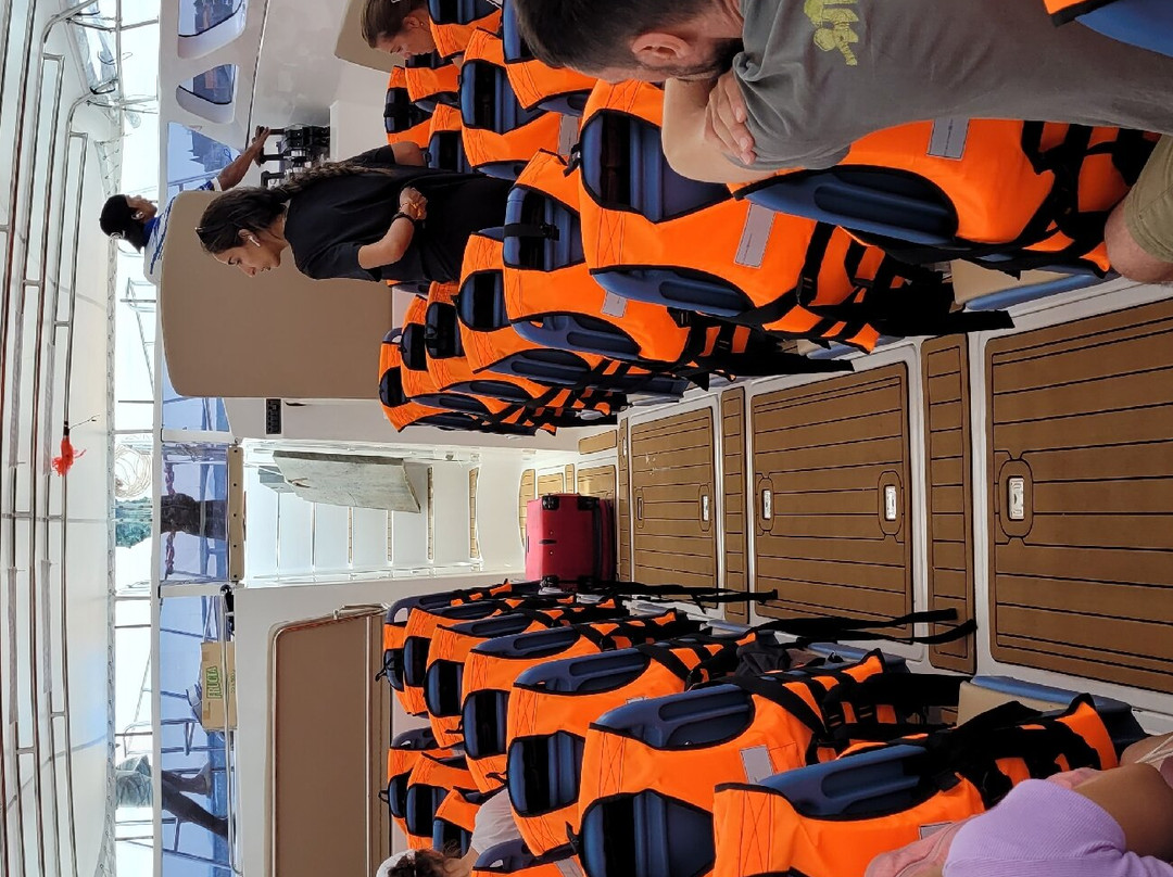 Bundhaya Speed Boat景点图片