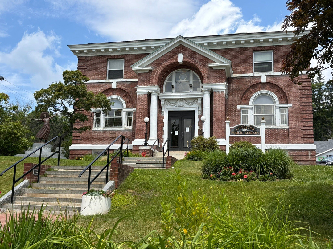 Pollyanna of Littleton Statue-Littleton必去景点