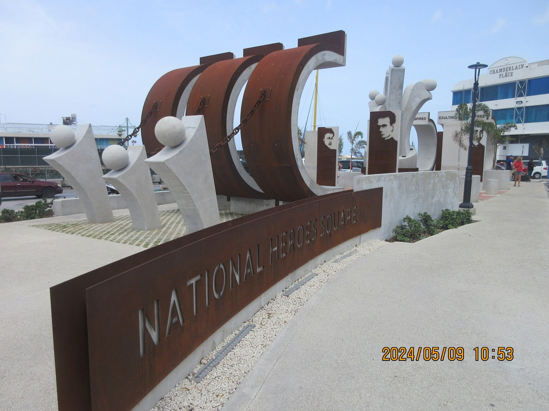 National Heroes Square-布里奇顿必去景点