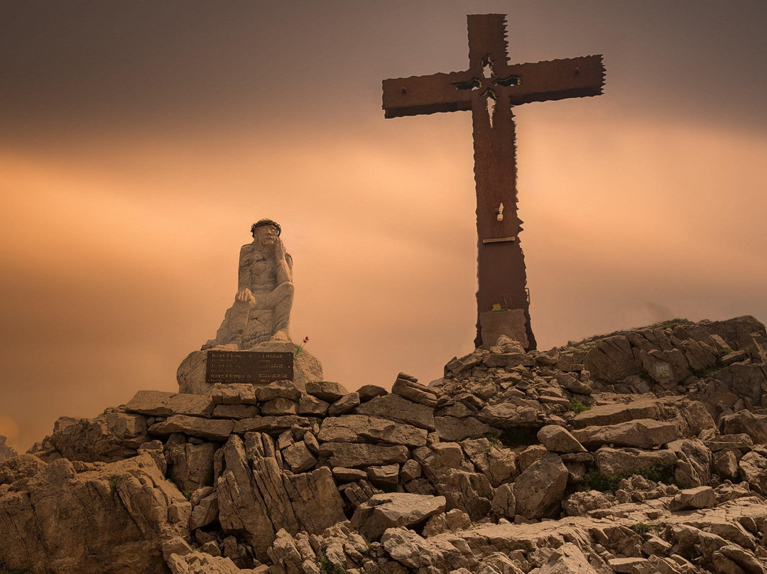 Trekking del Cristo Pensante景点图片