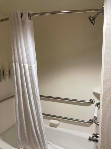 威尔明顿梅费尔镇中心希尔顿花园酒店主图