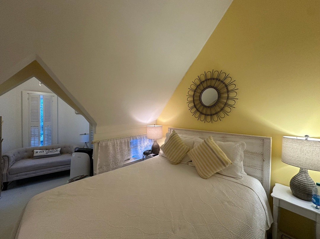 Narragansett House主图