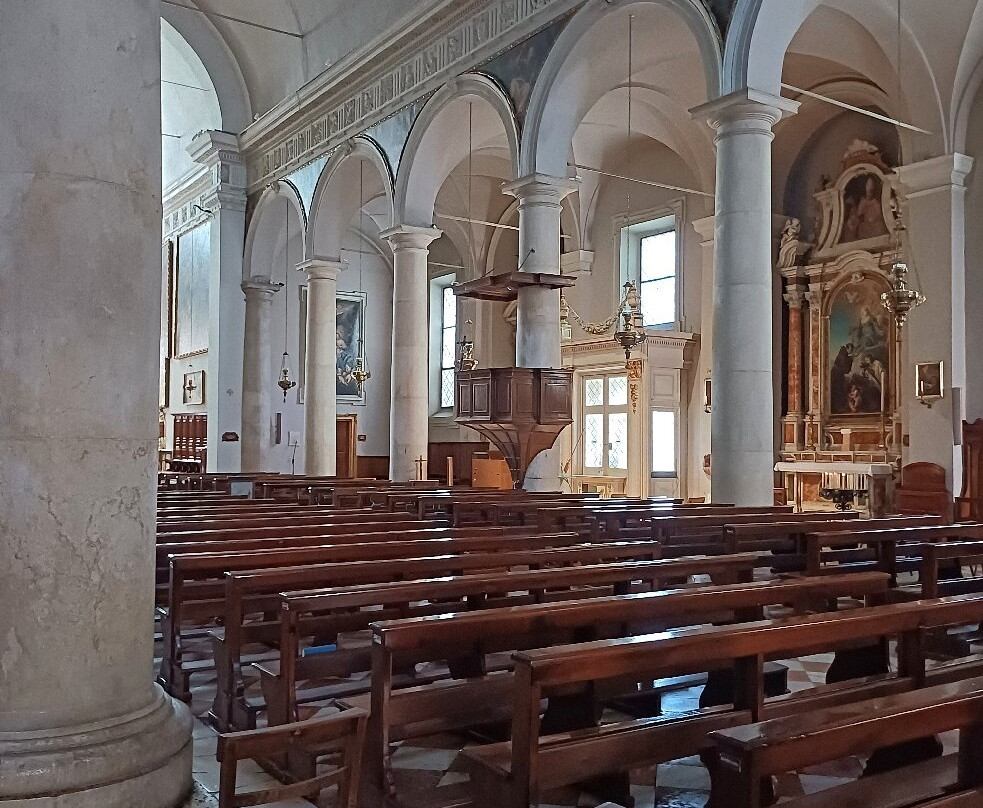 Duomo Di Santa Maria Maddalena-代森扎诺-德尔加达必去景点