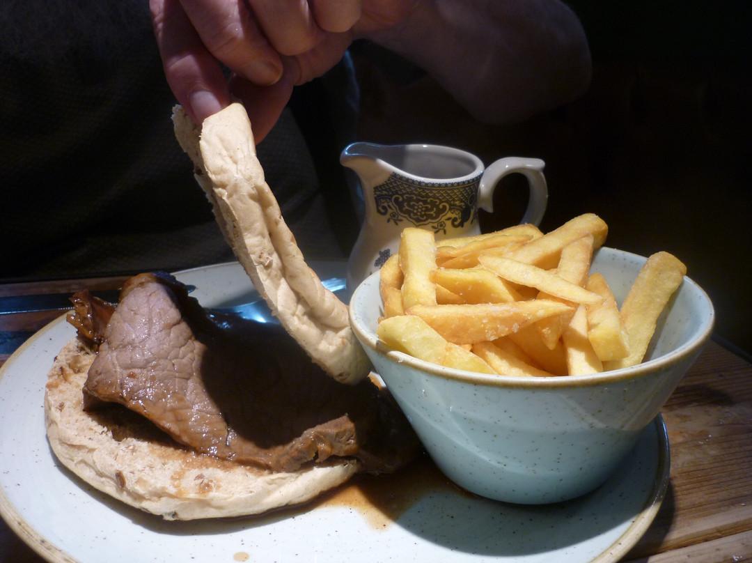 William de Percy Inn & Creperie主图