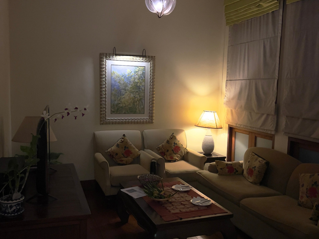 奥里亚索维利亚酒店主图