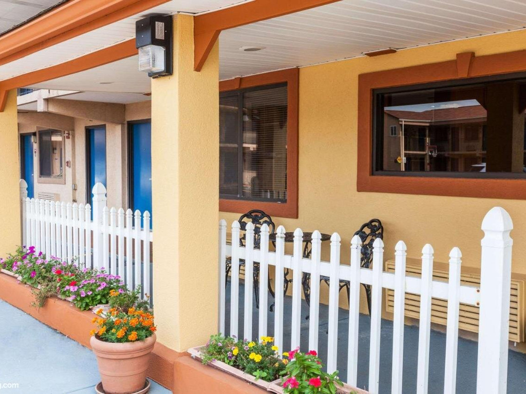 Days Inn by Wyndham Elkton Newark Area主图