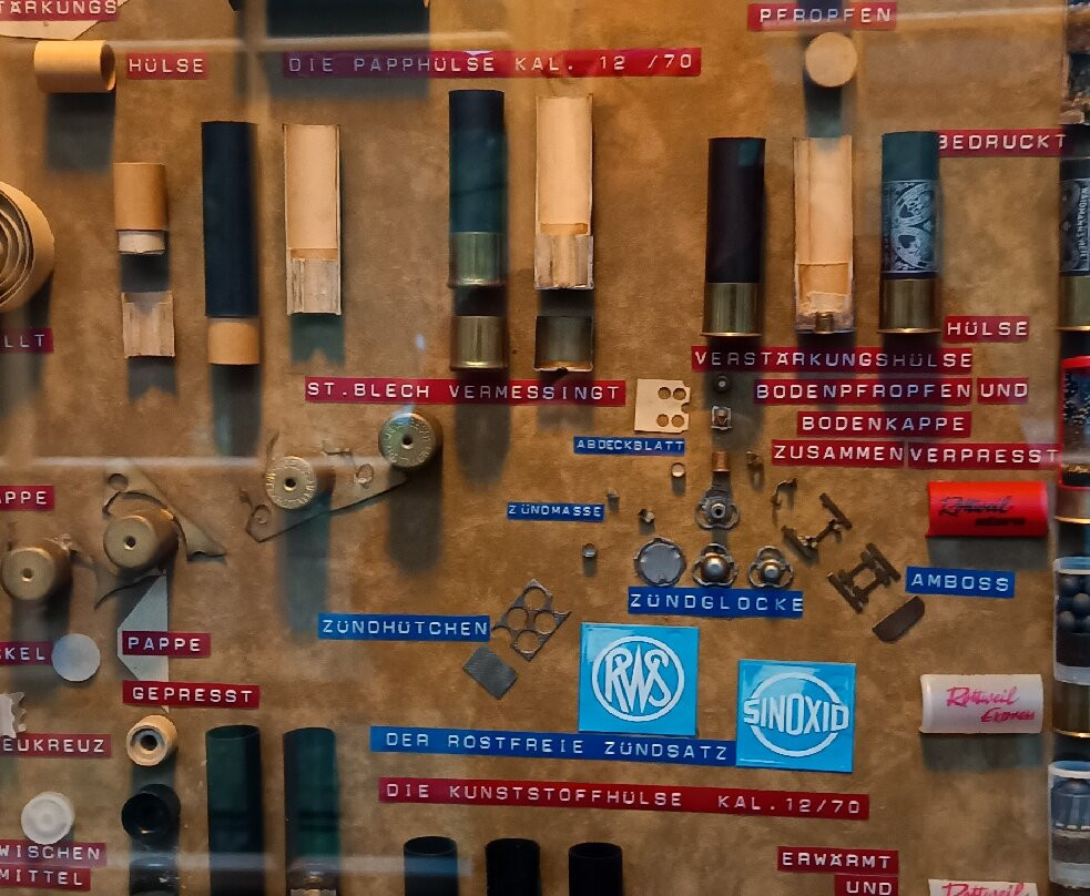 Schloss Ferlach Buechsenmacher und Jagdmuseum-Ferlach必去景点