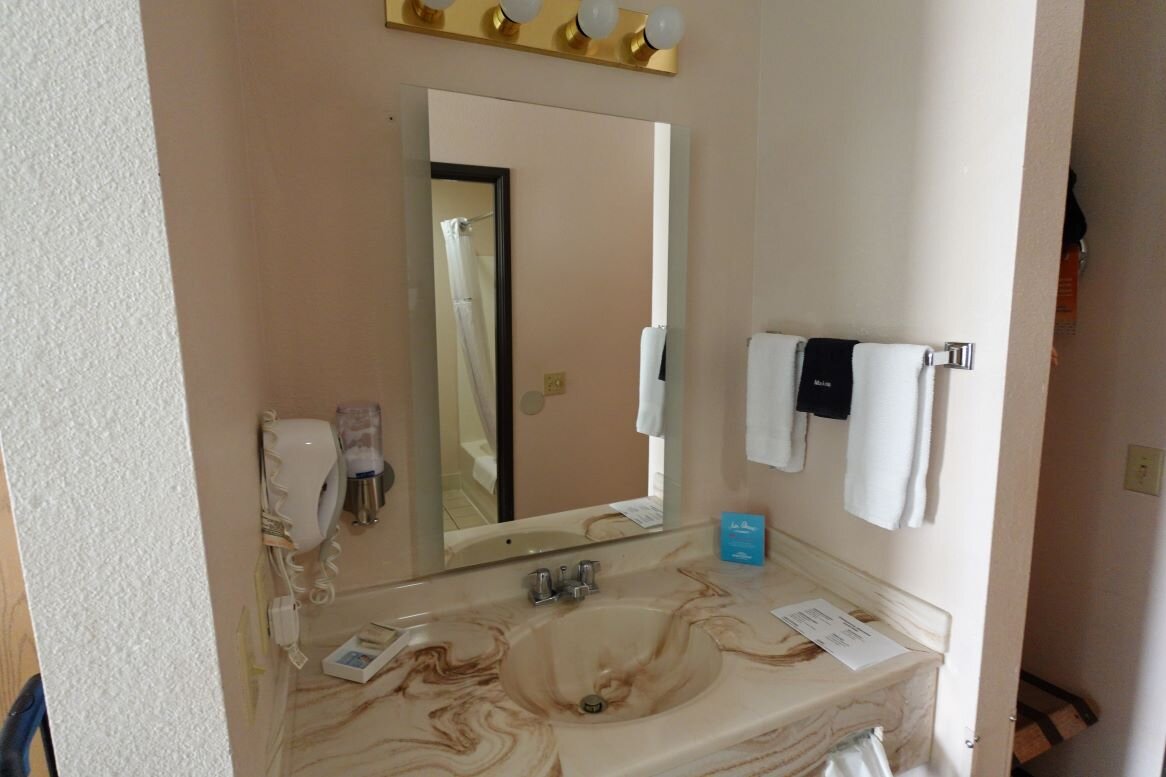 Howard Johnson by Wyndham Gothenburg-浴室