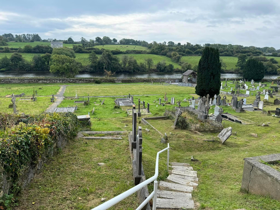 Abbeystrewry Graveyard景点图片