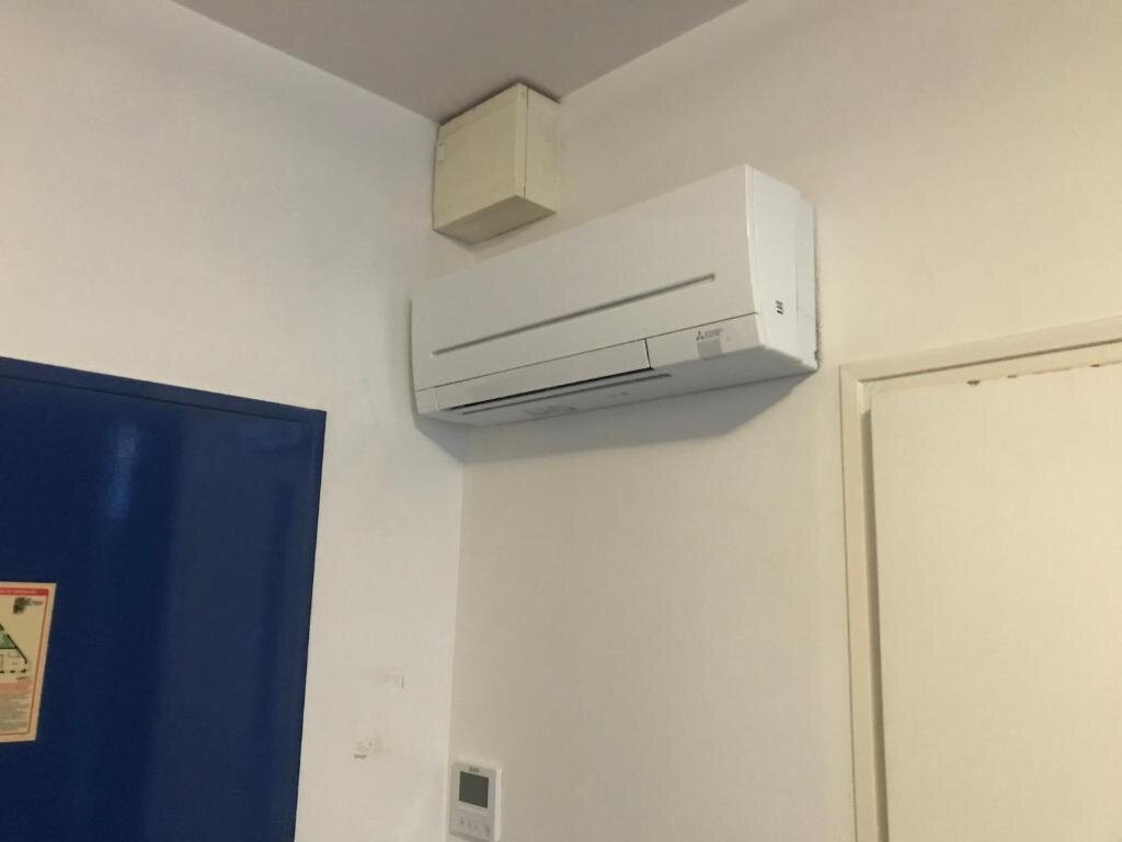 塞萨尔酒店主图