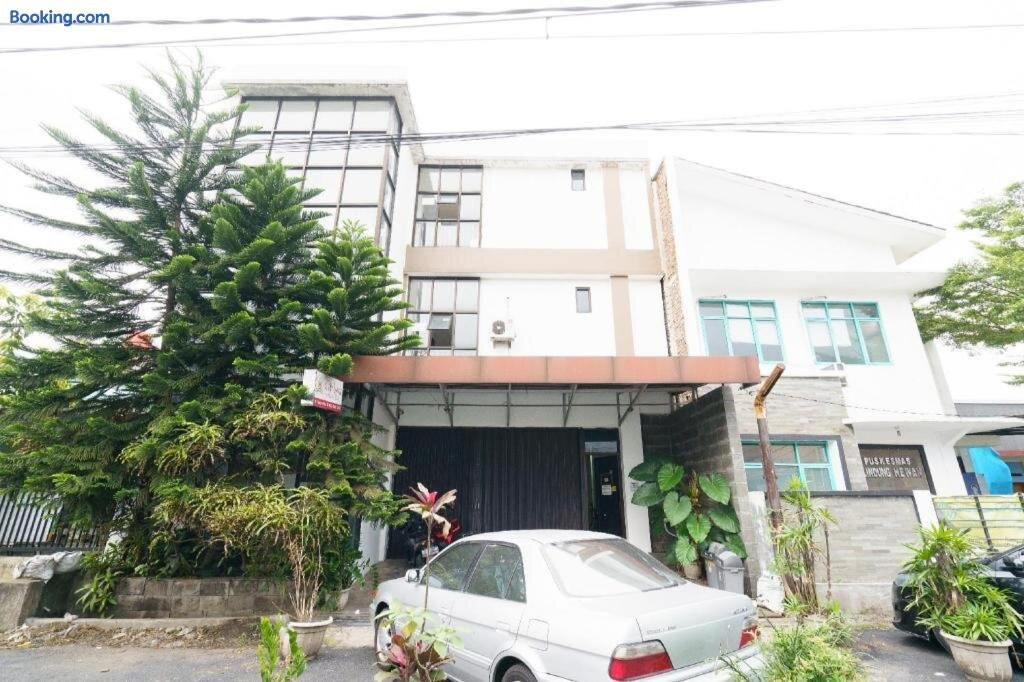 OYO 92249 Wisma Rina Rini Tegalega Park