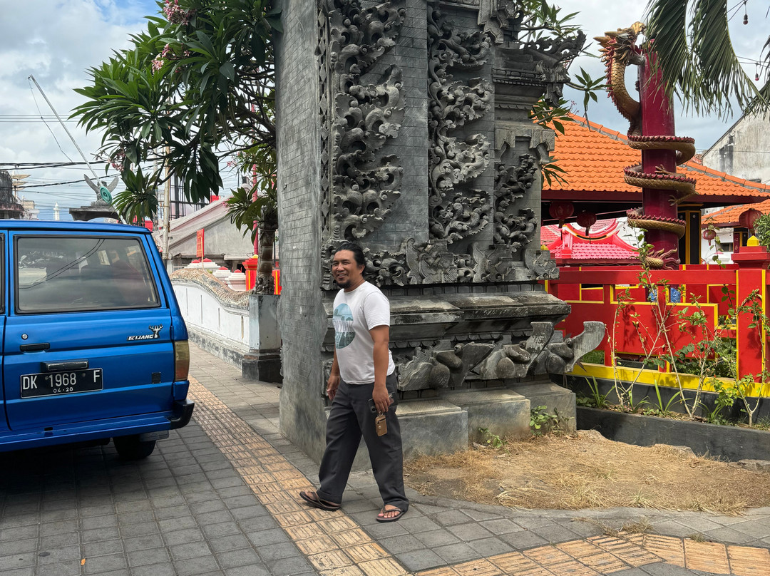 Get Your Bali Driver-罗威那海滩必去景点