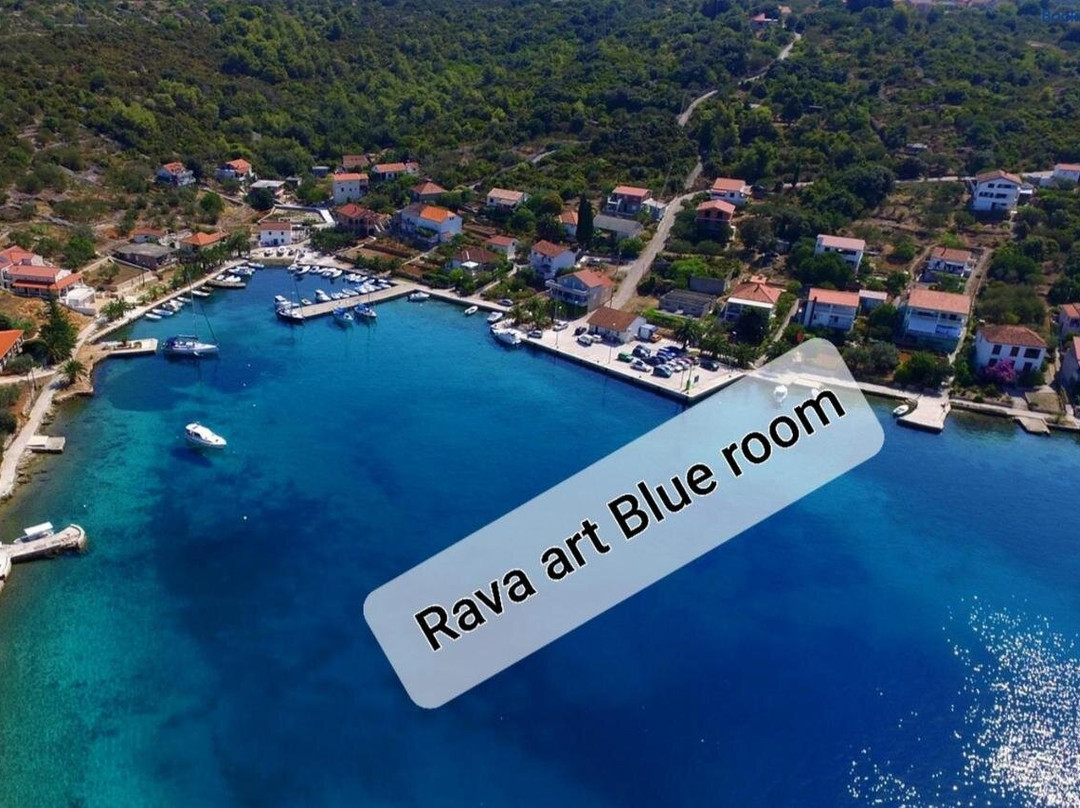 Rava Art Amphora Studio Apartment