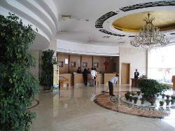 友谊大饭店主图