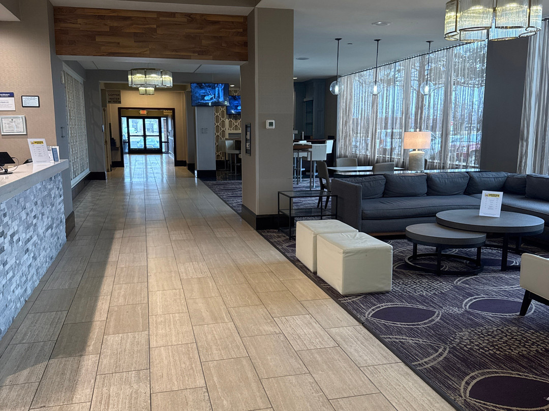 Brooklyn Center Hotel & Conference Center