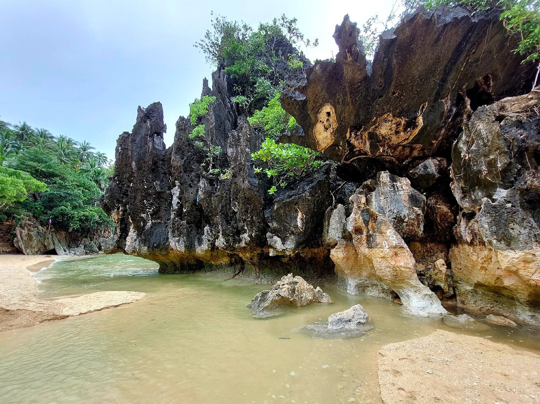 Lapus-Lapus Point景点图片