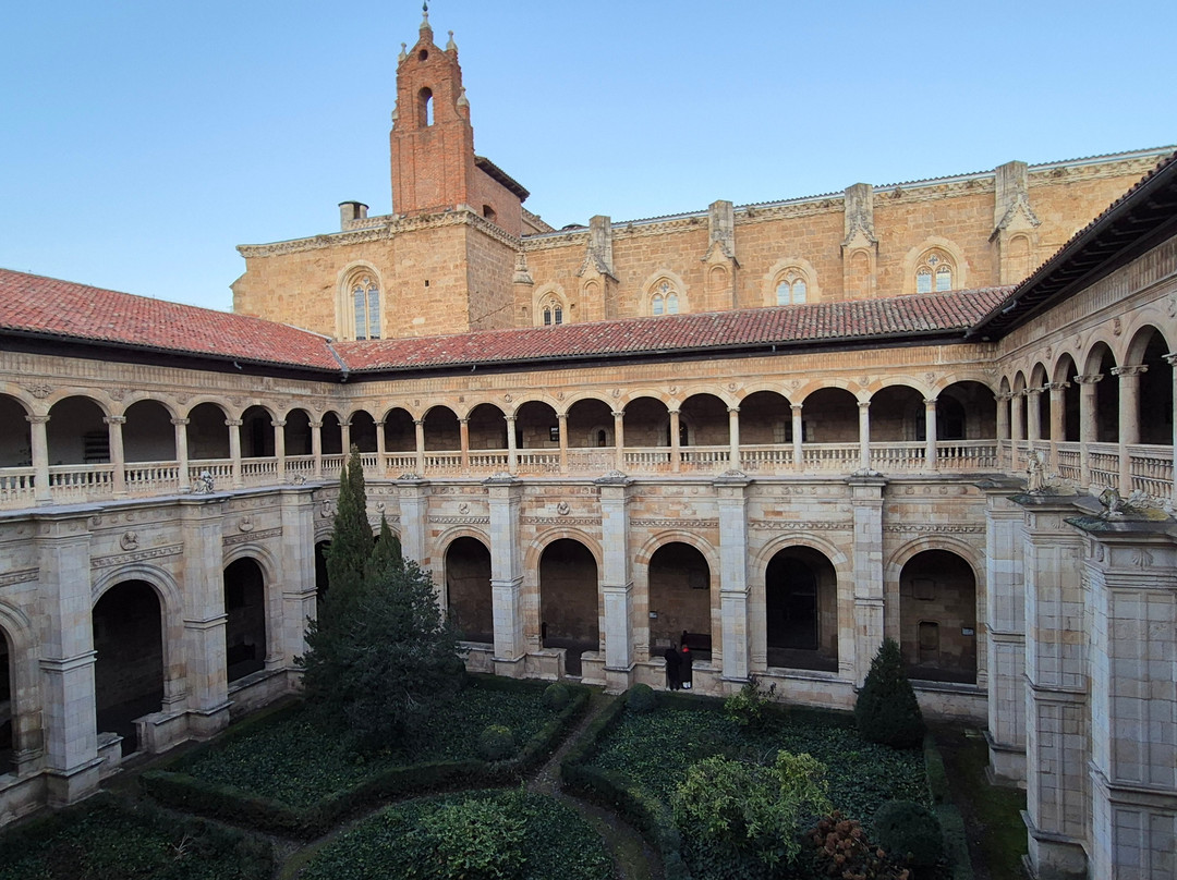 Parador de León主图