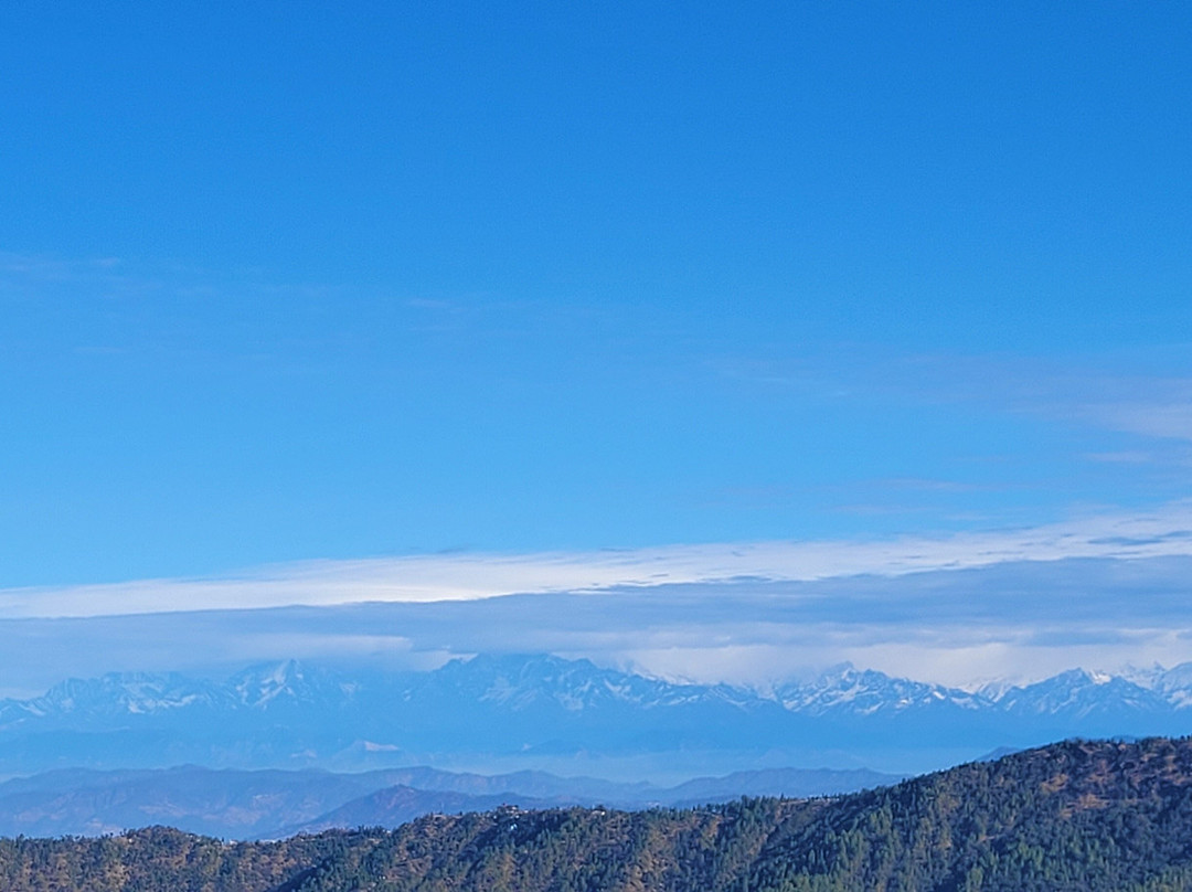 Himalayas By The Lake Hill主图