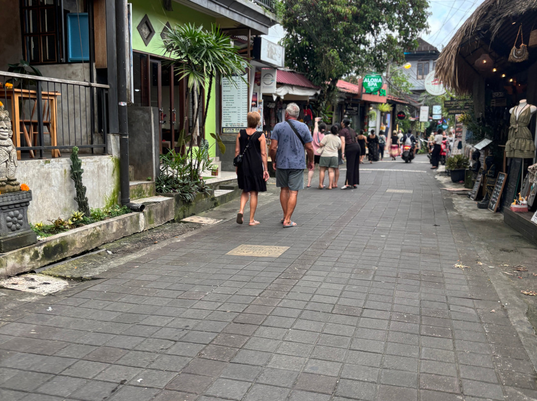乌布市场-吉安雅必去景点