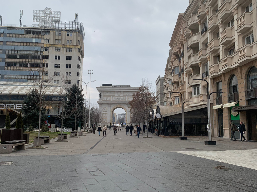 Porta Macedonia aka Gate Macedonia景点图片