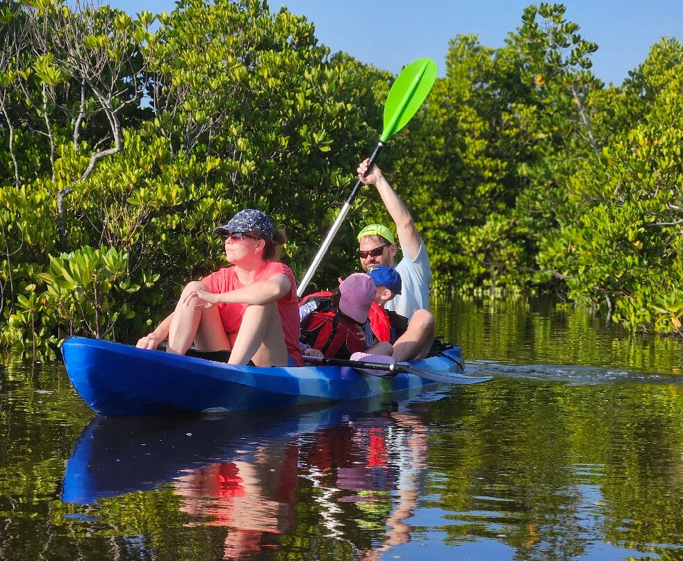 Bwejuu Mangrove Tunnels Kayak-必韦久必去景点