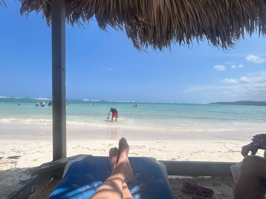 Blue Waters Beach Club-法尔茅斯必去景点