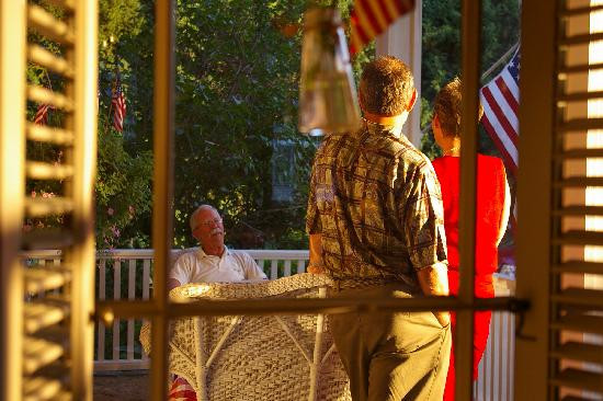 National House Inn主图