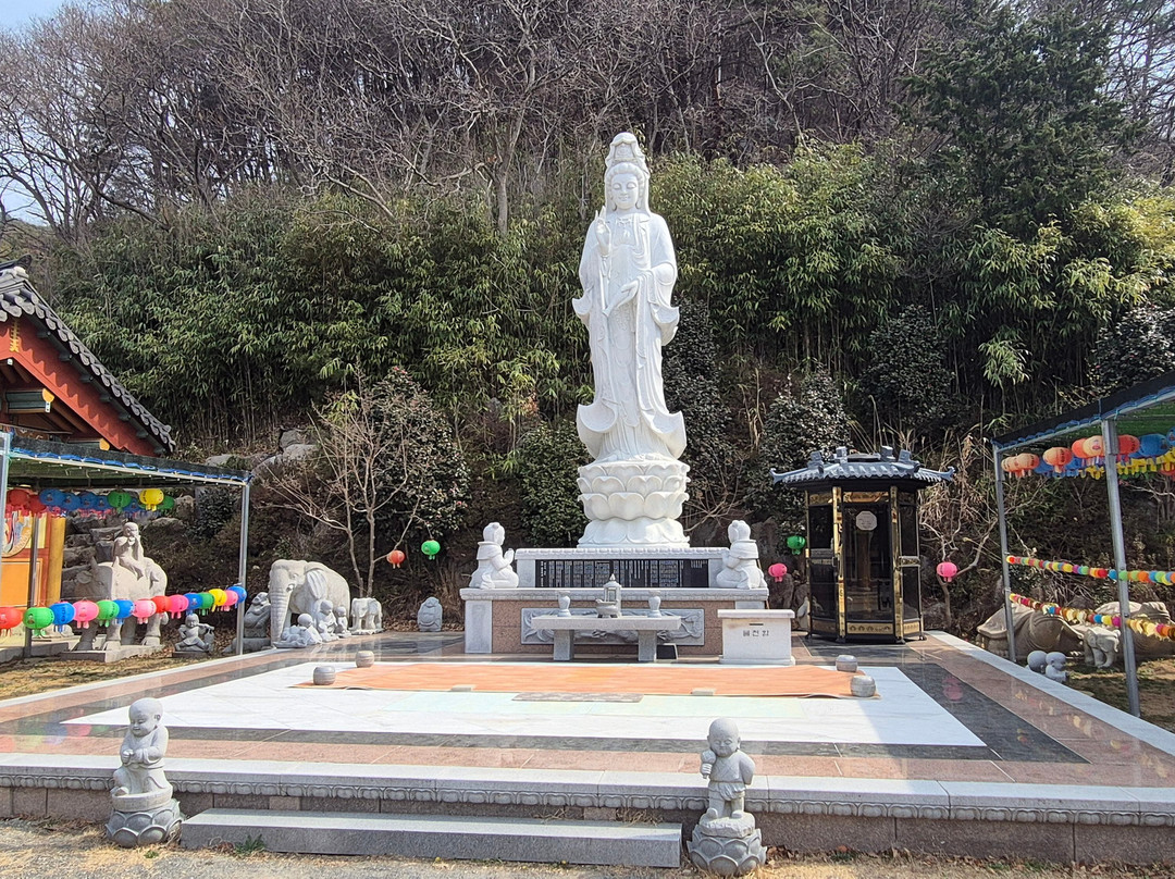 Yeo Yeo Jeong Sa-密阳市必去景点