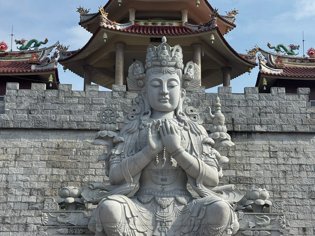 500 Lohan Temple-民丹岛必去景点