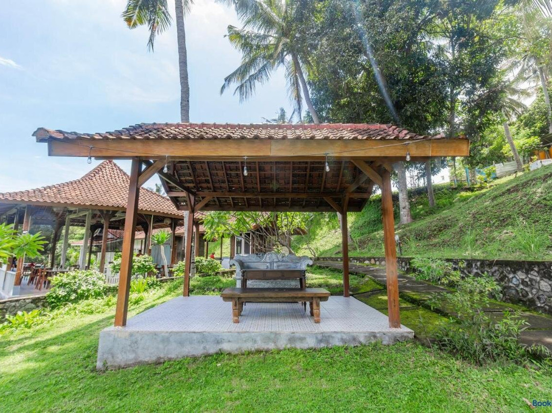 Oyo 93748 Tungku Klui Hotel