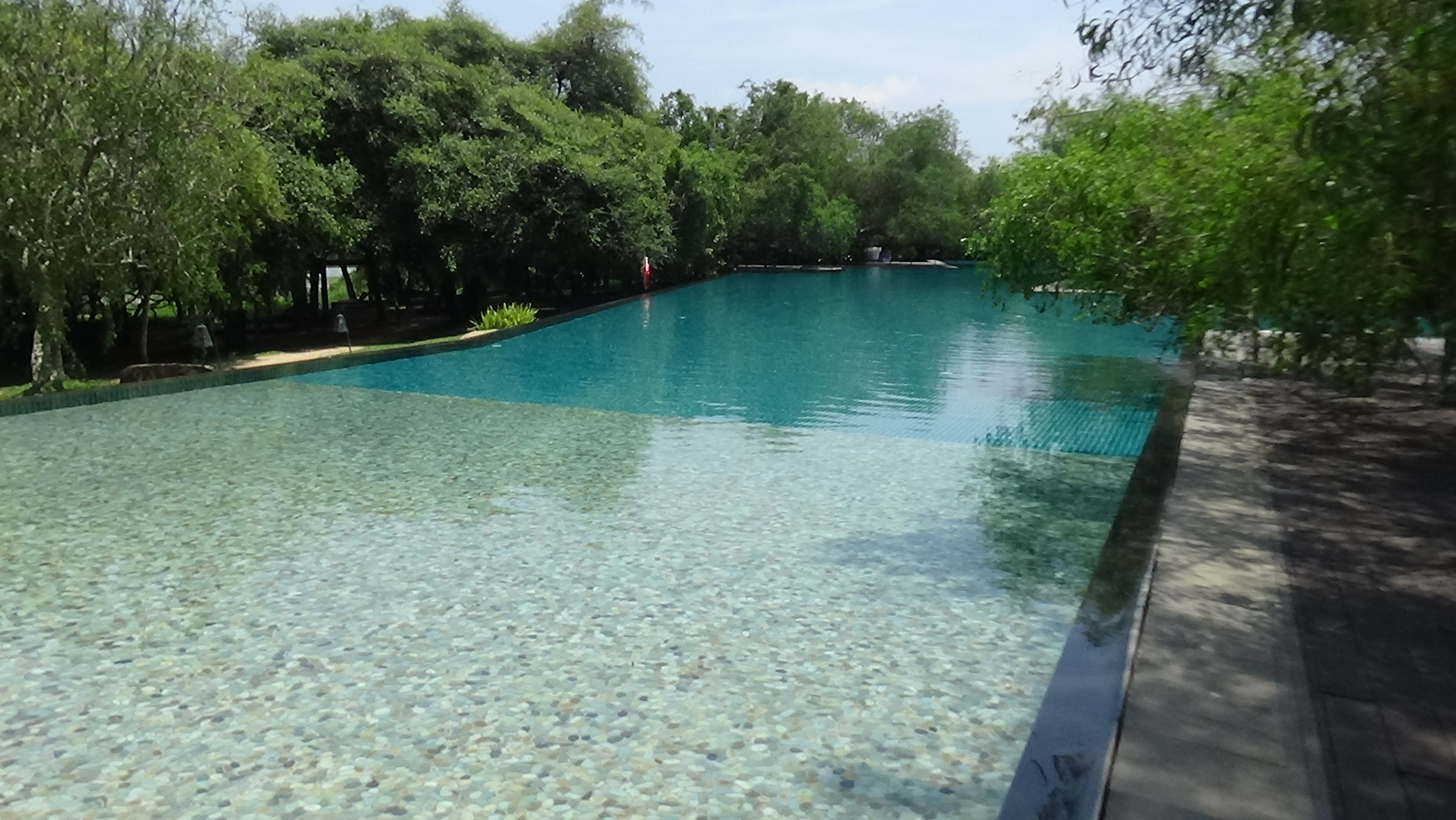 DoubleTree by Hilton Weerawila Rajawarna Resort-泳池