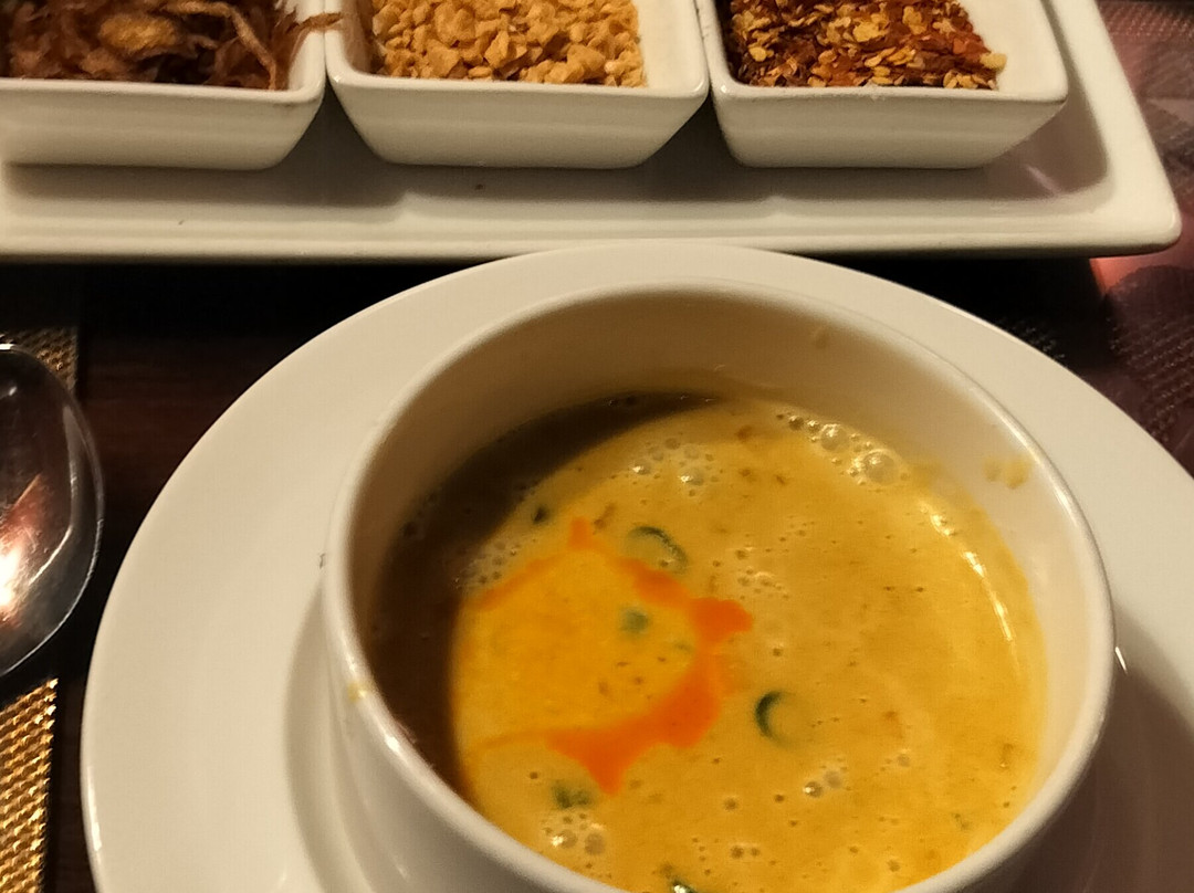 Hotel Hillock Ahmedabad主图