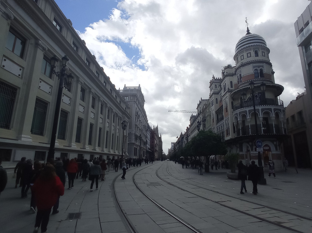 Edificio La Adriatica景点图片
